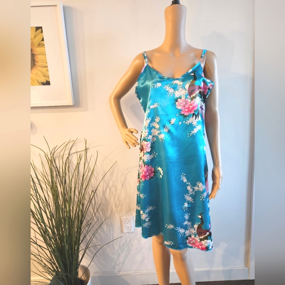 Asian Motif Silky Slip
